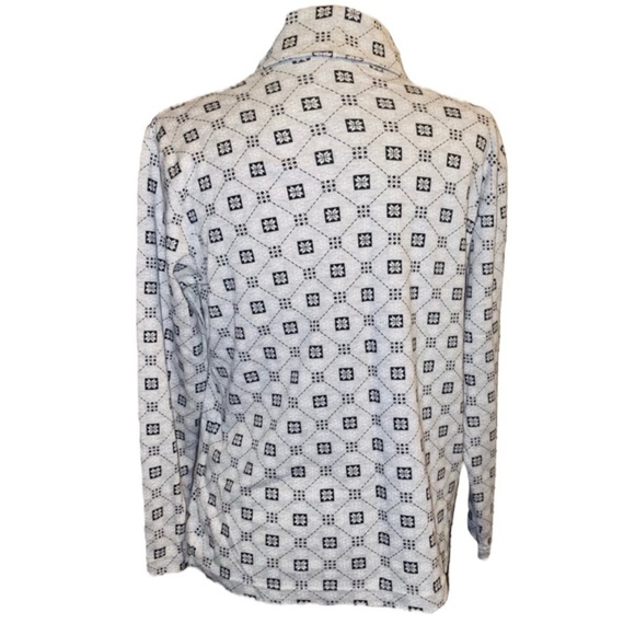 TALBOTS Snowflake Novelty Print Turtleneck Sweater Light Gray Black Size S - Picture 4 of 4